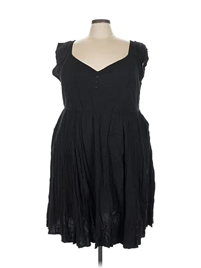Pre-owned Torrid Cocktail Dress In Black