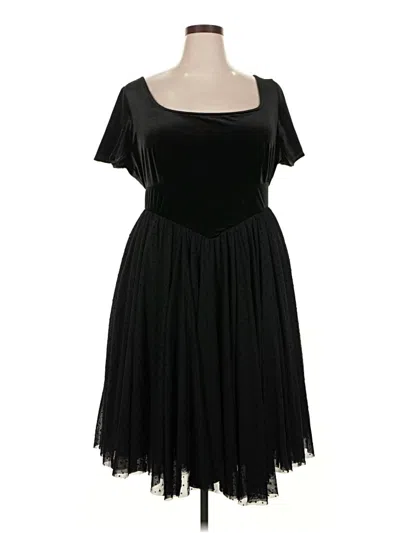 Pre-owned Torrid Cocktail Dress In Black