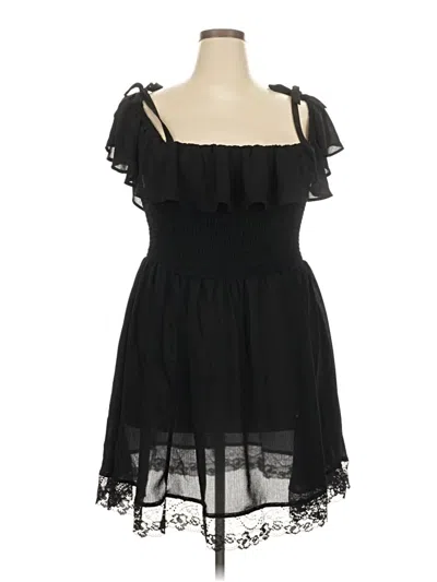Pre-owned Torrid Cocktail Dress In Black