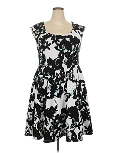 Pre-owned Torrid Cocktail Dress In Black