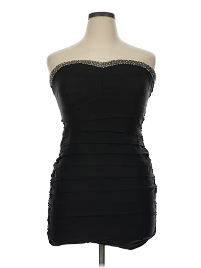 Pre-owned Torrid Cocktail Dress In Black
