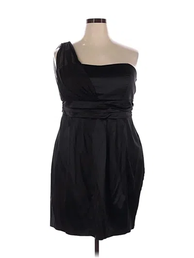 Pre-owned Torrid Cocktail Dress In Black