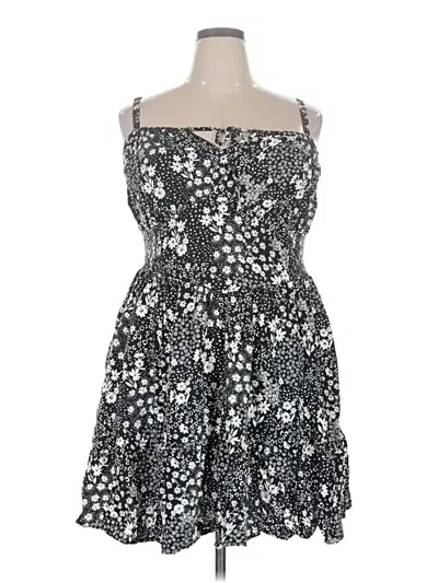 Pre-owned Torrid Cocktail Dress In Black