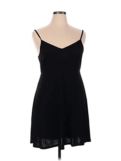 Pre-owned Torrid Cocktail Dress In Black