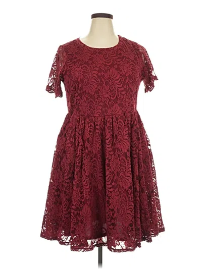 Pre-owned Torrid Cocktail Dress In Burgundy