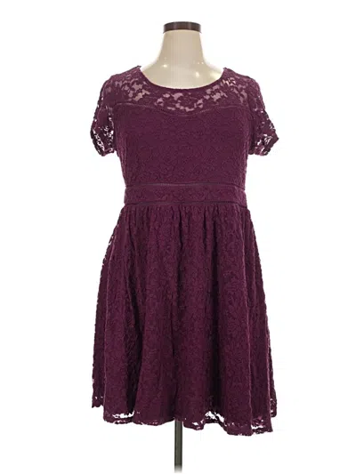 Pre-owned Torrid Cocktail Dress In Burgundy