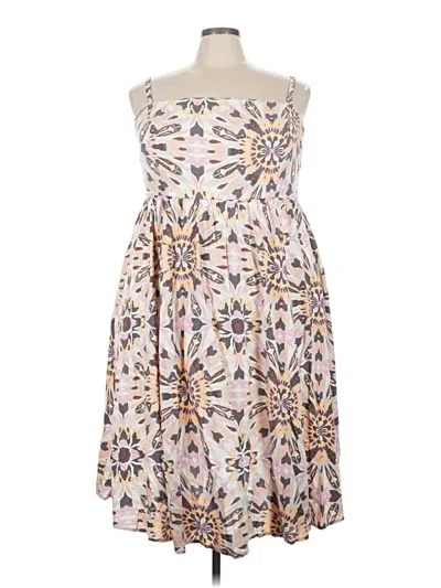 Pre-owned Torrid Cocktail Dress In Ivory
