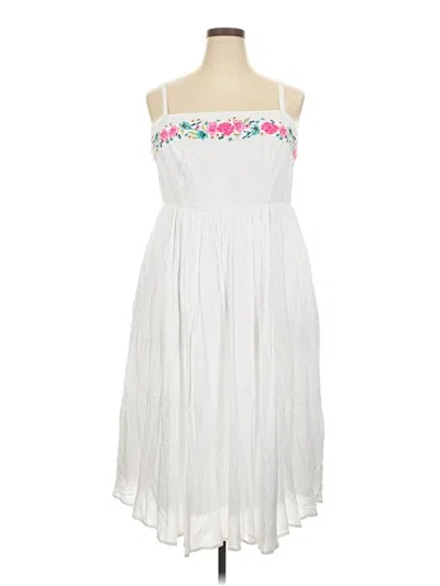 Pre-owned Torrid Cocktail Dress In White