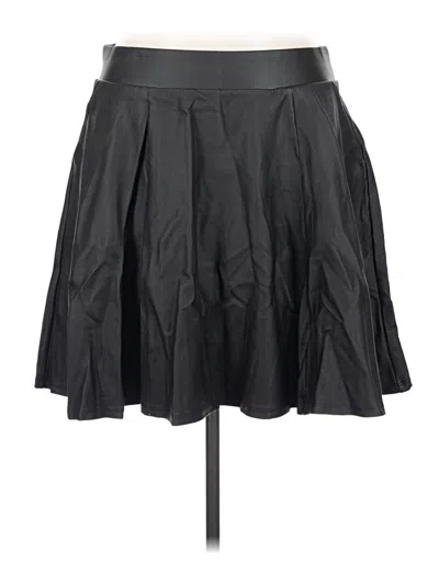 Pre-owned Torrid Faux Leather Skirt In Black