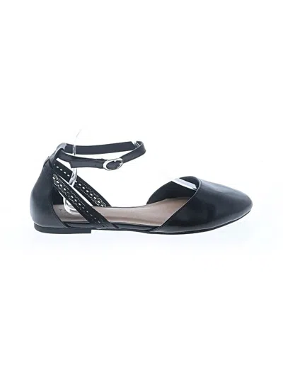 Pre-owned Torrid Flats In Black