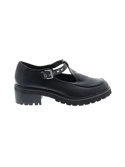 Pre-owned Torrid Flats In Black
