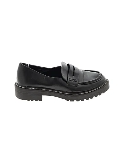 Pre-owned Torrid Flats In Black