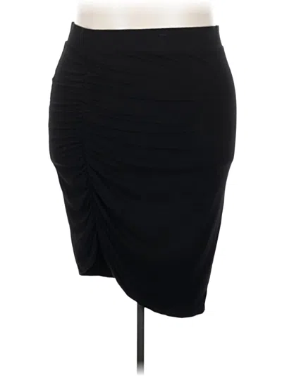 Pre-owned Torrid Formal Skirt In Black