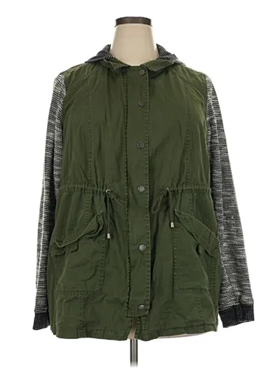 Pre-owned Torrid Jacket In Green