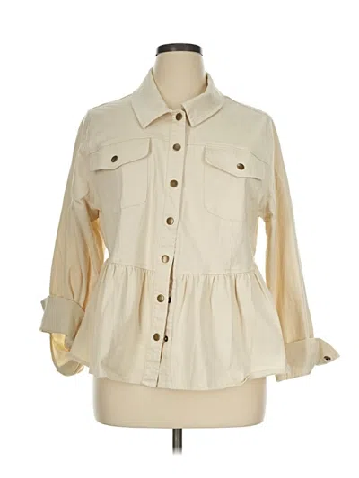 Pre-owned Torrid Jacket In Ivory