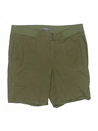 Pre-owned Torrid Khaki Shorts In Green
