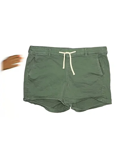 Pre-owned Torrid Khaki Shorts In Green