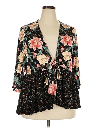 Pre-owned Torrid Kimono In Black