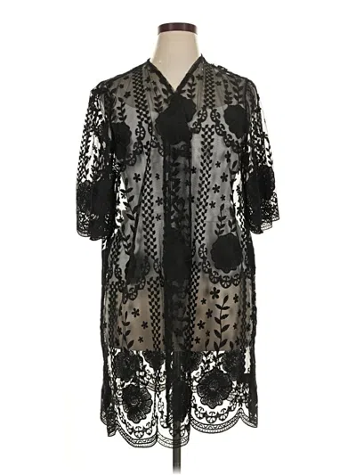 Pre-owned Torrid Kimono In Black