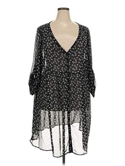 Pre-owned Torrid Kimono In Black