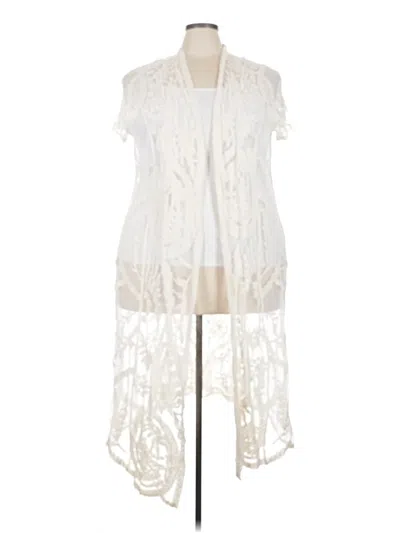 Pre-owned Torrid Kimono In Ivory