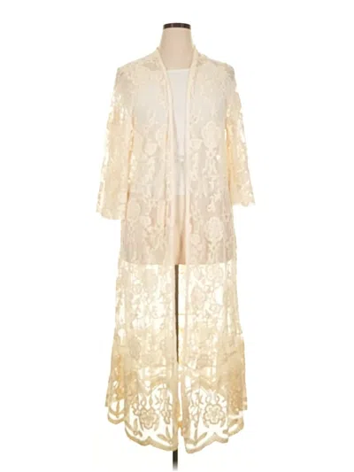 Pre-owned Torrid Kimono In Ivory