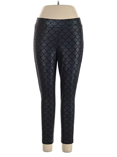 Pre-owned Torrid Leggings In Black