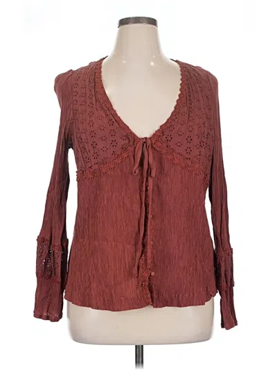 Pre-owned Torrid Long Sleeve Blouse In Burgundy
