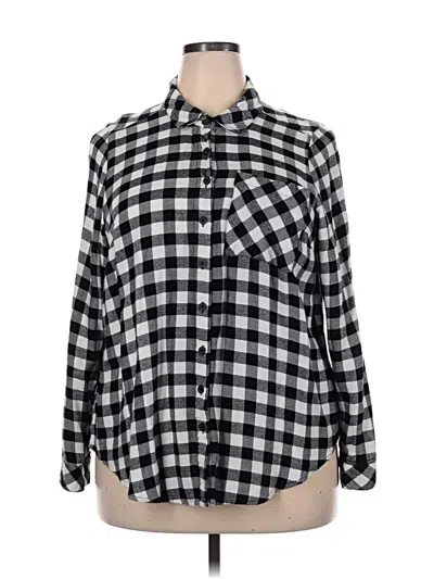 Pre-owned Torrid Long Sleeve Button Down Shirt In Black