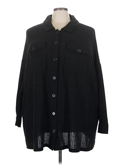 Pre-owned Torrid Long Sleeve Button Down Shirt In Black