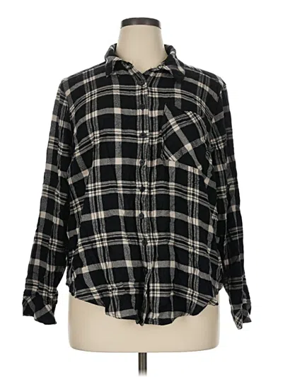 Pre-owned Torrid Long Sleeve Button Down Shirt In Black