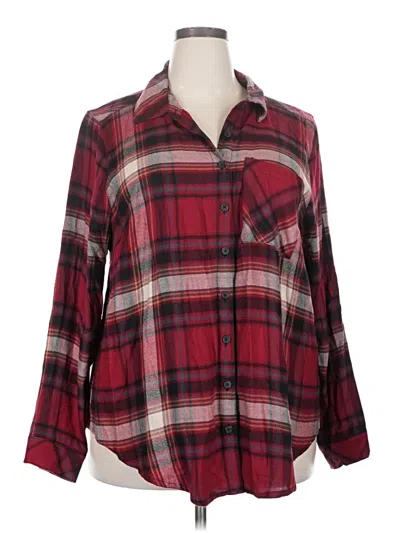 Pre-owned Torrid Long Sleeve Button Down Shirt In Burgundy
