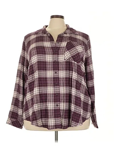 Pre-owned Torrid Long Sleeve Button Down Shirt In Burgundy