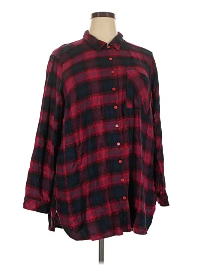 Pre-owned Torrid Long Sleeve Button Down Shirt In Burgundy