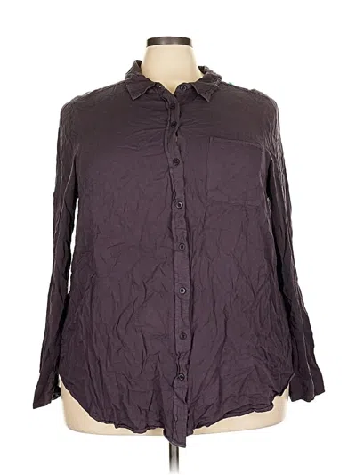 Pre-owned Torrid Long Sleeve Button Down Shirt In Purple