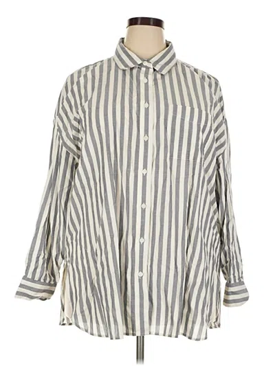 Pre-owned Torrid Long Sleeve Button Down Shirt In Silver