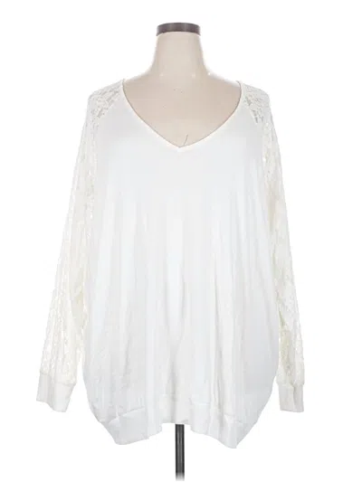 Pre-owned Torrid Long Sleeve Top Ivory V-neck Tops
