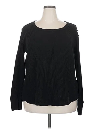 Pre-owned Torrid Long Sleeve T-shirt In Black