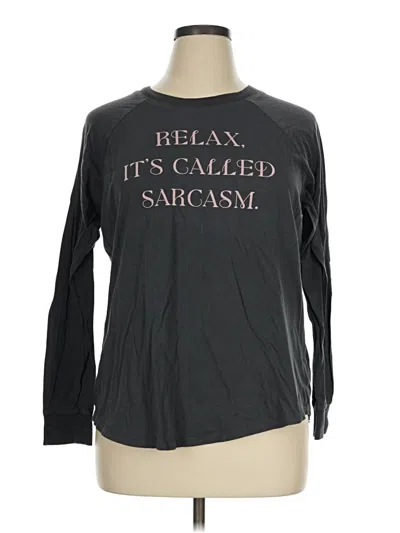 Pre-owned Torrid Long Sleeve T-shirt In Black