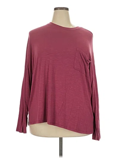 Pre-owned Torrid Long Sleeve T-shirt In Burgundy