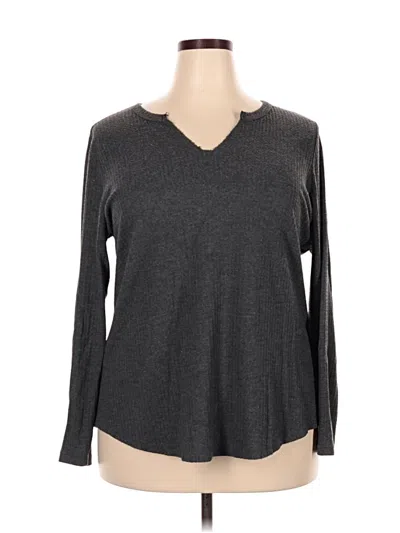 Pre-owned Torrid Long Sleeve T-shirt In Gray