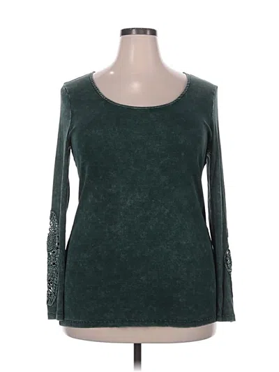 Pre-owned Torrid Long Sleeve T-shirt In Green
