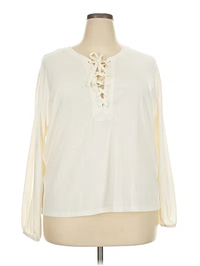 Pre-owned Torrid Long Sleeve T-shirt In Ivory