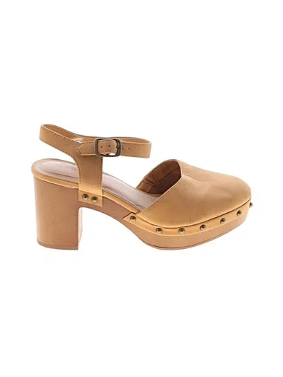 Pre-owned Torrid Mule/clog In Tan