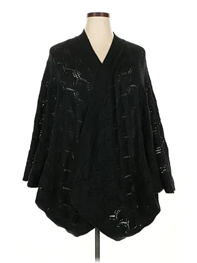 Pre-owned Torrid Poncho In Black