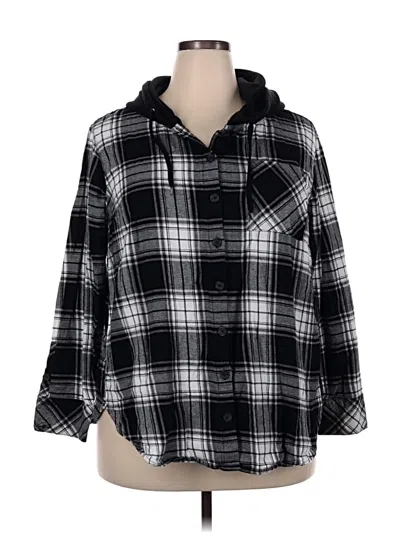 Pre-owned Torrid Poncho In Black
