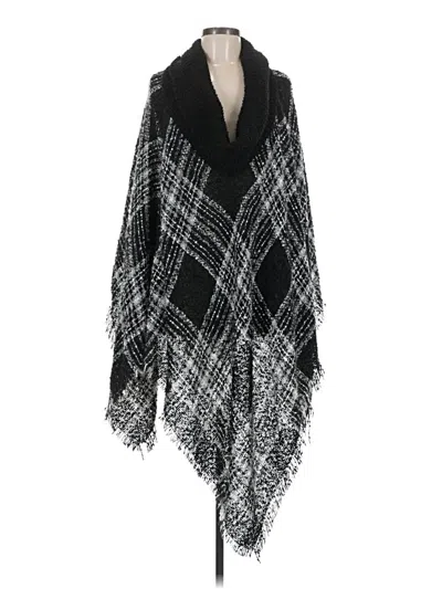 Pre-owned Torrid Poncho In Black