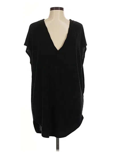 Pre-owned Torrid Poncho In Black