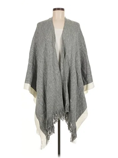 Pre-owned Torrid Poncho In Gray
