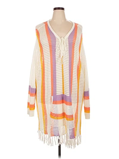 Pre-owned Torrid Poncho In White